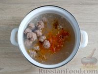 Суп с фрикадельками, рисом и грецкими орехами